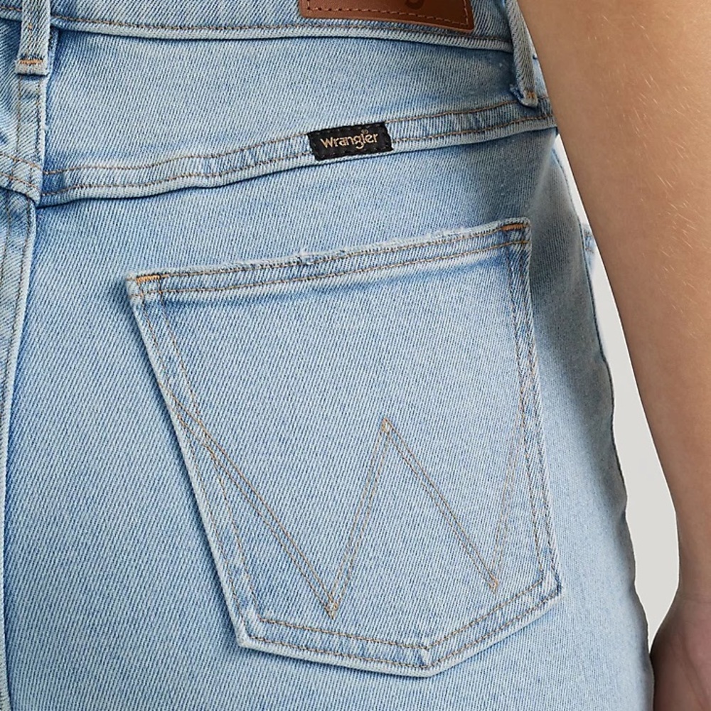 Wrangler Jeans - Picture 3 of 4
